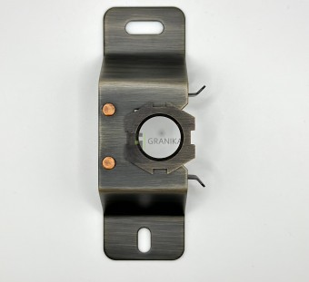 Кронштейн для крепления на дереве